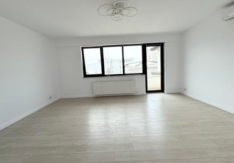 Apartament cu 4 camere în Dorobanți