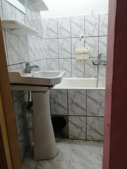 Garsonieră decomandată în Buziașului