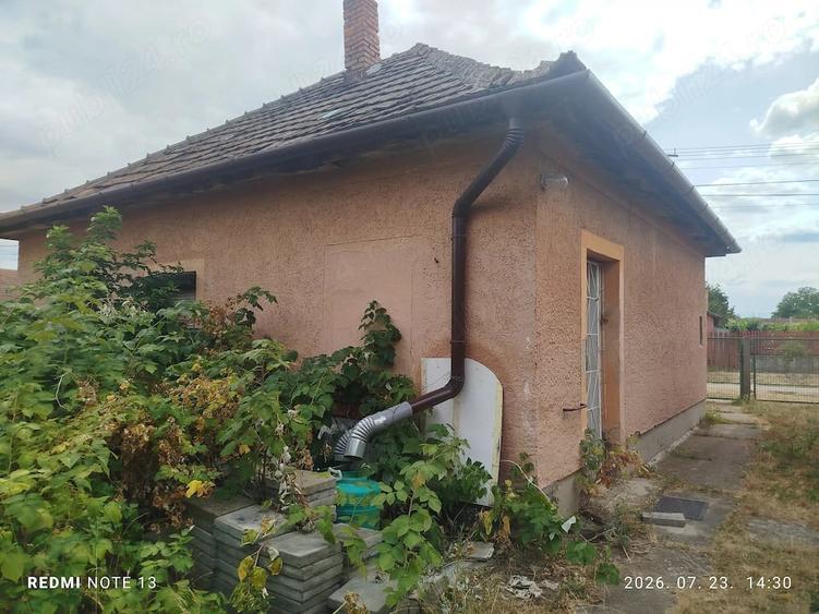 Casă cu 2 camere cu Teren 600 Mp în Central