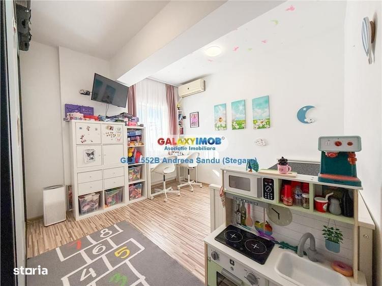 Apartament cu 3 camere semidecomandat în Dudu