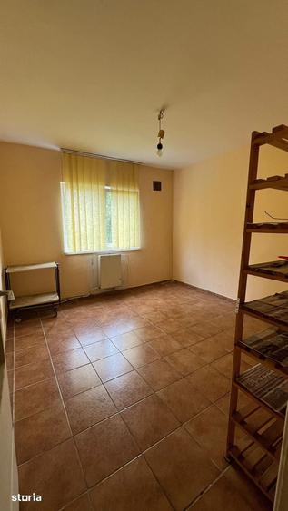Apartament cu 3 camere în Burdea