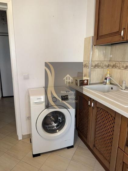 Apartament cu 2 camere decomandat, mobilat în Universitate