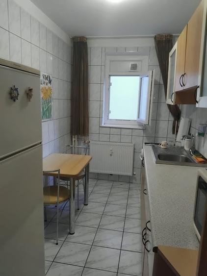 Apartament cu 2 camere semidecomandat în Tineretului