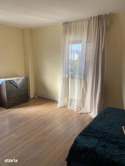 Apartament cu 2 camere decomandat în Podu Roș