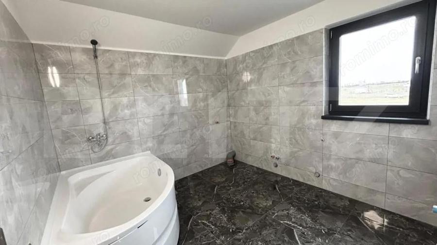 Casă cu 4 camere cu Teren 600 Mp în Ghercești