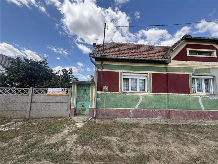 Casă cu 4 camere cu Teren 795 Mp în Cefa