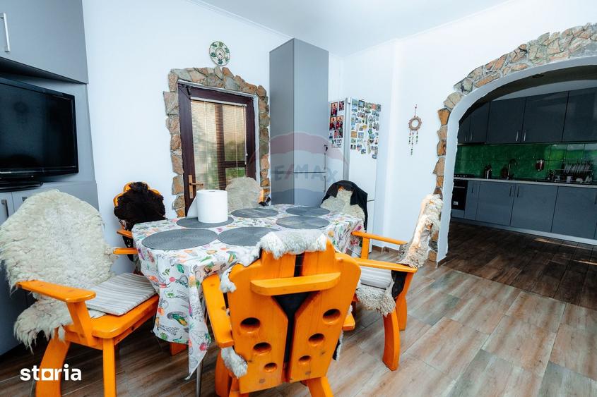 Spațiu comercial, de 300 mp, în Rucăr
