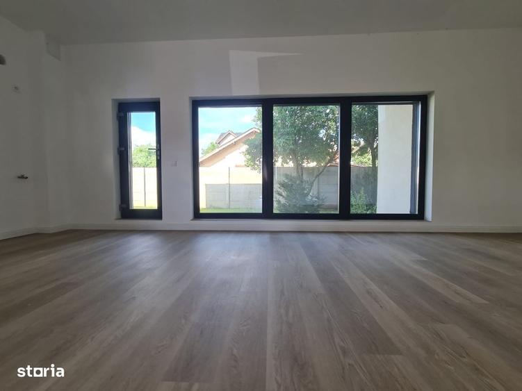Casă cu 4 camere în Tamași