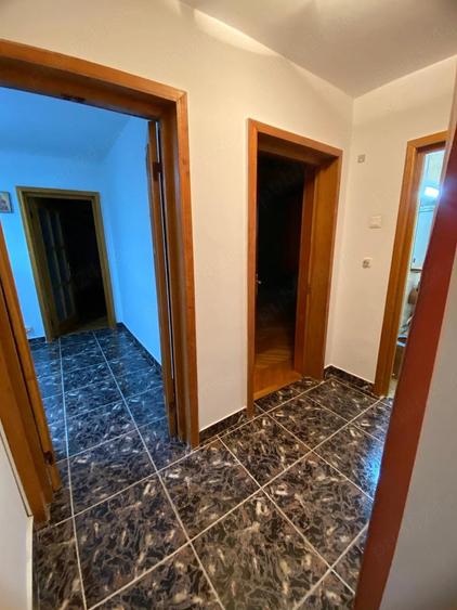 Apartament cu 3 camere decomandat în Orizont