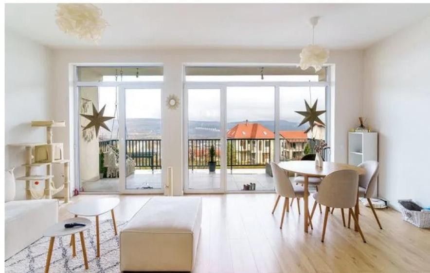 Duplex cu 4 camere cu Canalizare în Florești