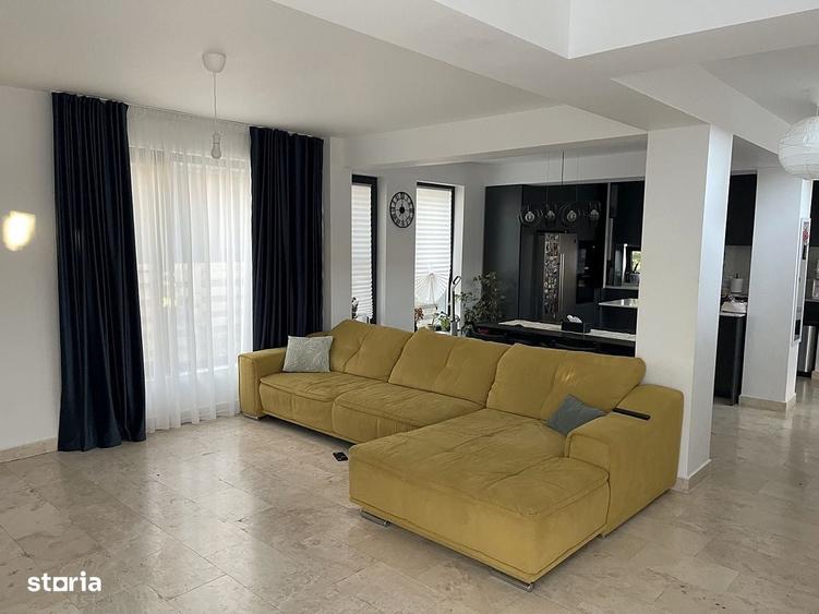 Casă cu 4 camere cu Teren 230 Mp în Tunari