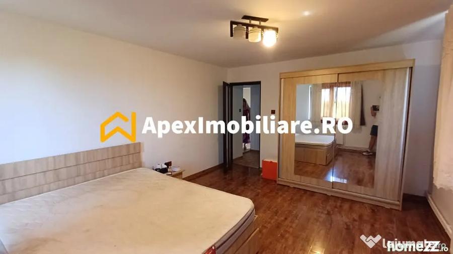 Casă cu 4 camere cu Teren 883 Mp în Varlaam