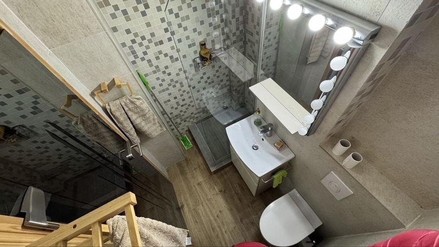 Inchiriez ap3 camere zona SIF Promenada Mall - 1