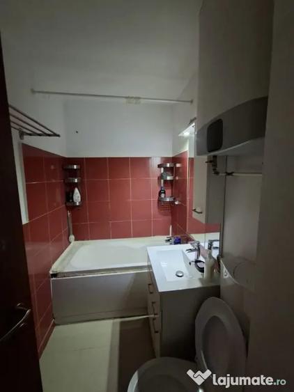Apartament cu 2 camere semidecomandat în Brâncoveanu