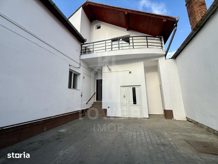 Casă cu 8 camere cu Teren 601 Mp în Turnișor