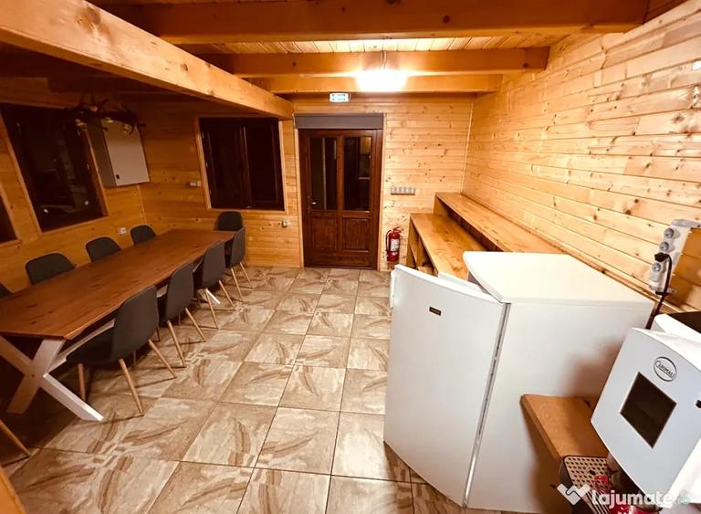 Casă cu 6 camere în Andreneasa