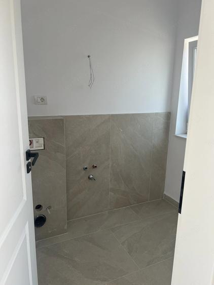 Casă cu Teren 256 Mp în Central