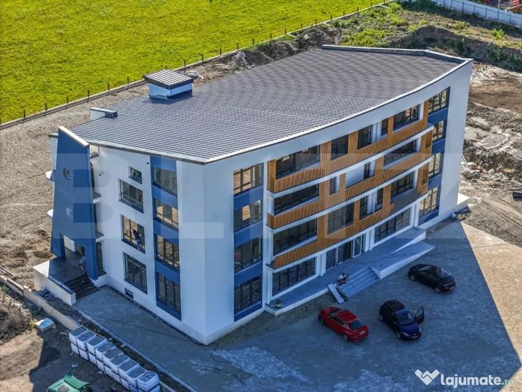 Spațiu comercial, de 2,351 mp, în Central