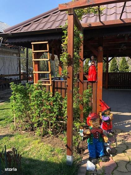 Casă cu 4 camere în Central