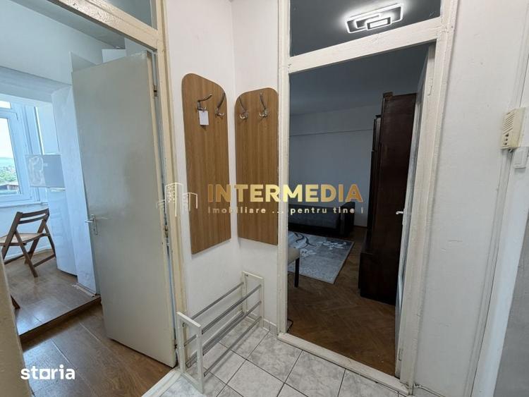 OKAZIE ! Garsoniera Spatioasa Mobilata Utilata CETATE M-uri Bulevard - 13