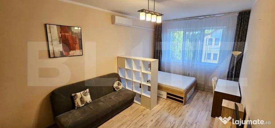 Garsonieră decomandată în Gruia