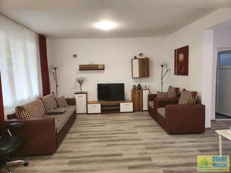 Casă cu 7 camere cu Teren 300 Mp în Nord