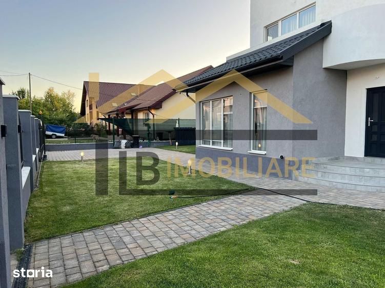 Casă cu 4 camere cu Teren 450 Mp în 7 Noiembrie
