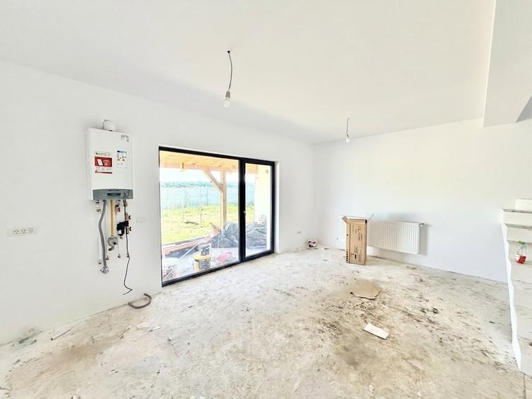 Duplex cu 4 camere - Predare imediata - Mosnita - Comision 0% - 5