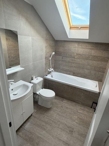 Casă cu 3 camere cu Teren 30 Mp în Moara