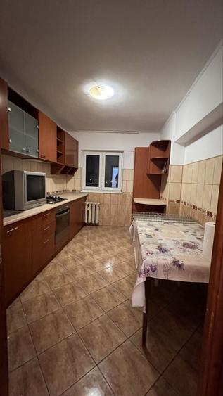 Apartament cu 2 camere decomandat în Exterior Vest