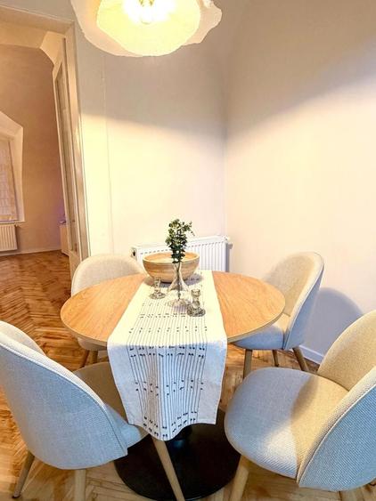Apartament cu 2 camere decomandat, mobilat în P-ța Unirii