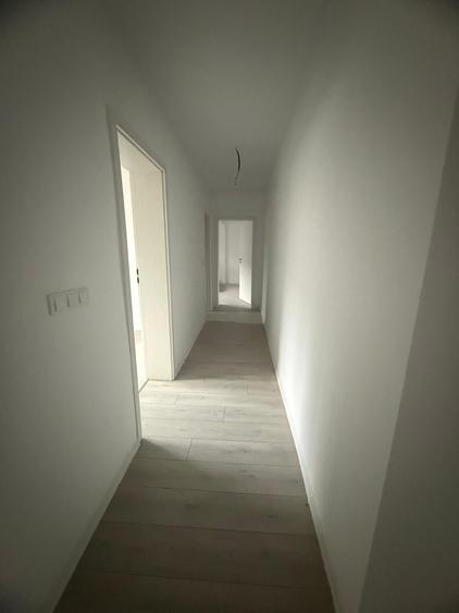 Apartament cu 3 camere decomandat în Cetate