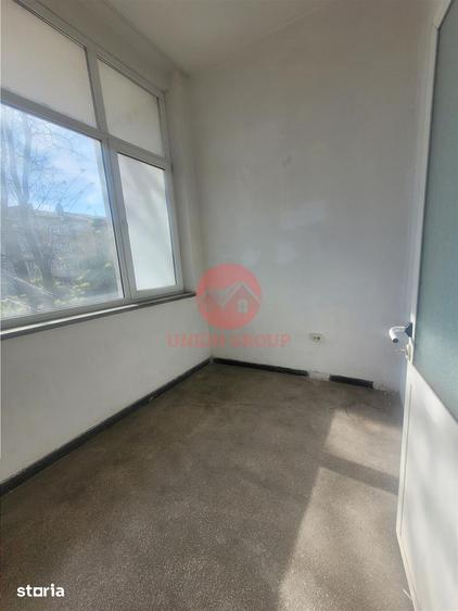 Spațiu comercial, de 300 mp, în Agigea