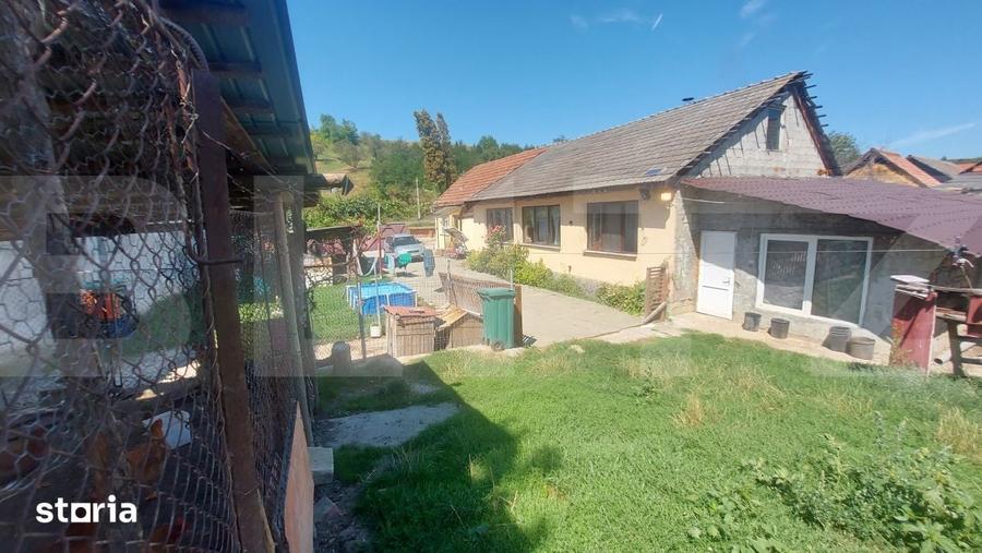 Casă cu 3 camere cu Teren 1800 Mp în Vâlcele