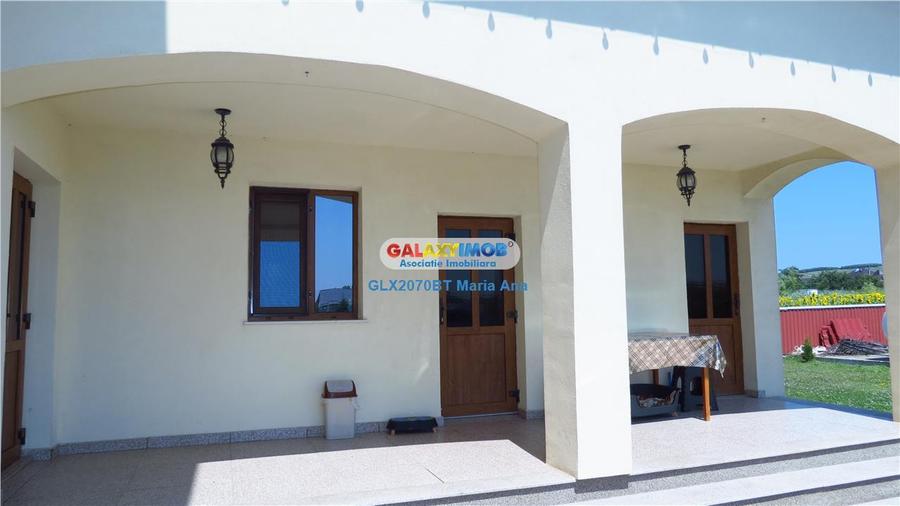 Casă cu 7 camere cu Teren 10000 Mp în Exterior Vest