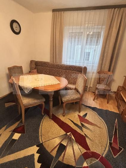 Casă de vânzare, 8 camere, 263 mp + 400 mp teren, în Câmpulung Moldovenesc - 9