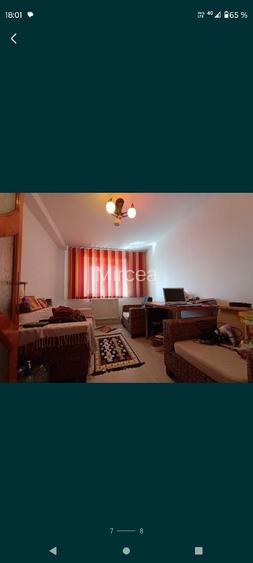 Vand apartament 3 camere decomandat