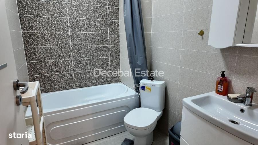 Garsonieră decomandată în Roșu