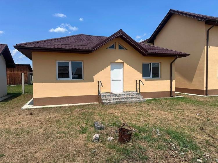 Casă cu 6 camere cu Teren 986 Mp în Central