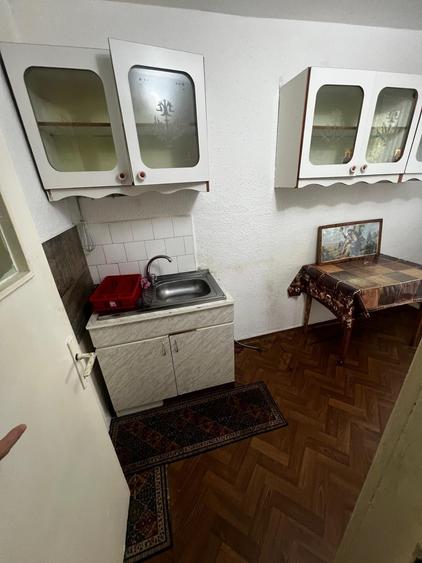 Garsoniera Burdujeni de vanzare - 9