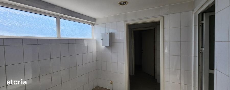 Spațiu comercial, de 6,500 mp, în Central