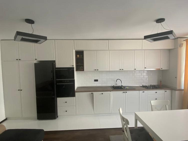 Apartament cu 2 camere decomandat, mobilat în Florești
