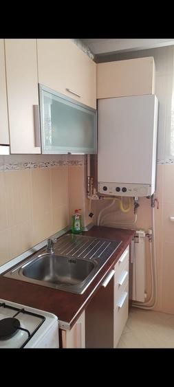 Apartament cu 3 camere semidecomandat în Bosanci