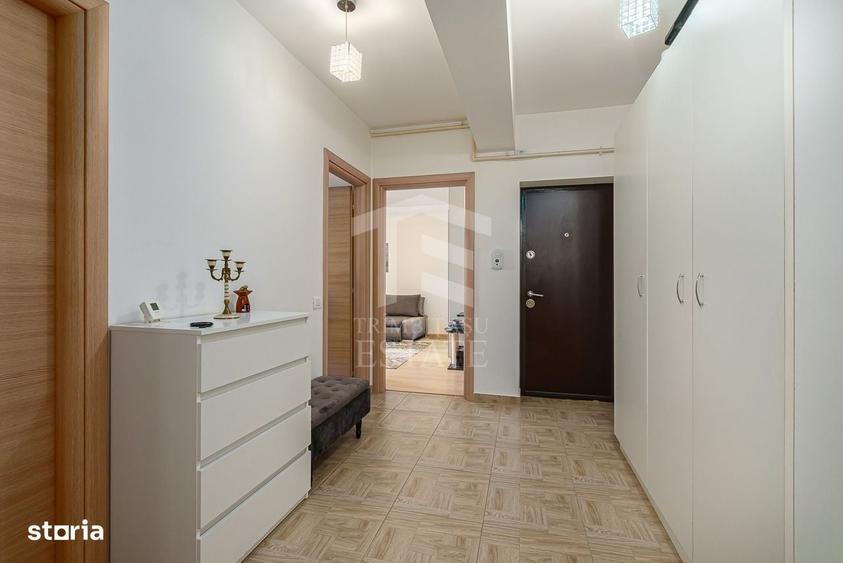 Apartament cu 3 camere decomandat în Titan