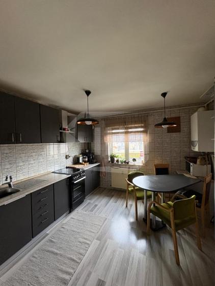Apartament cu 4 camere decomandat, mobilat în Mănăștur