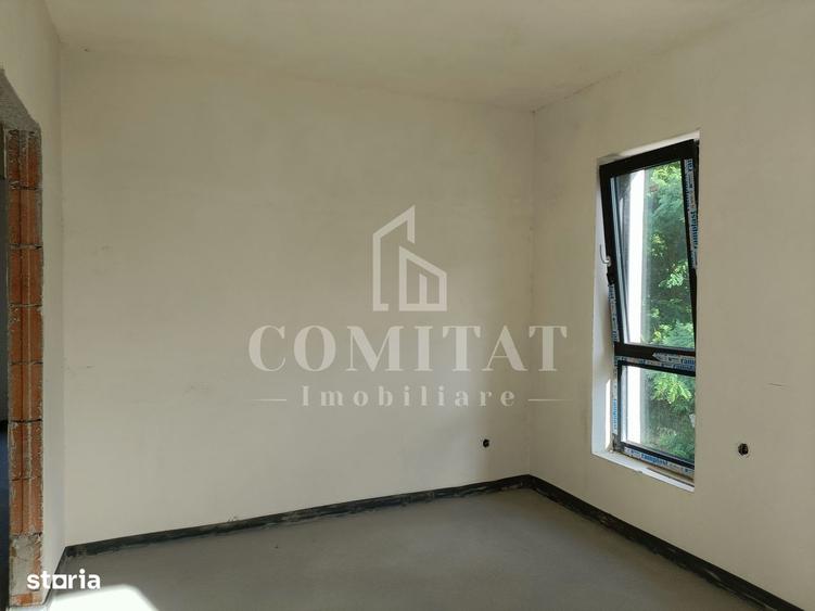 Casă cu 4 camere în Luna