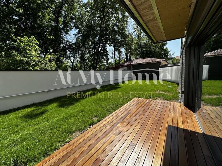 Apartament cu 4 camere decomandat în Kiseleff
