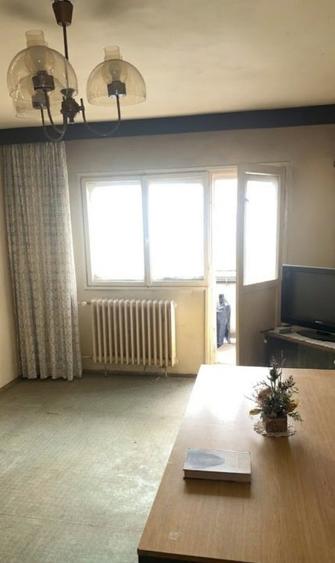 Apartament cu 3 camere decomandat în Rahova