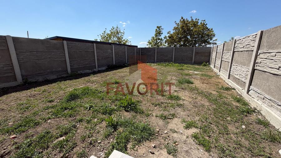 Duplex cu 4 camere cu Canalizare în Moșnița Veche