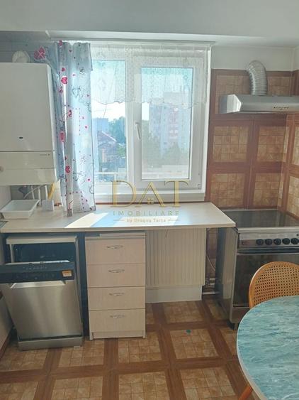 Apartament cu 4 camere în Central